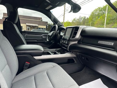 Used 2021 RAM 1500 Big Horn AWD/4WD image 9