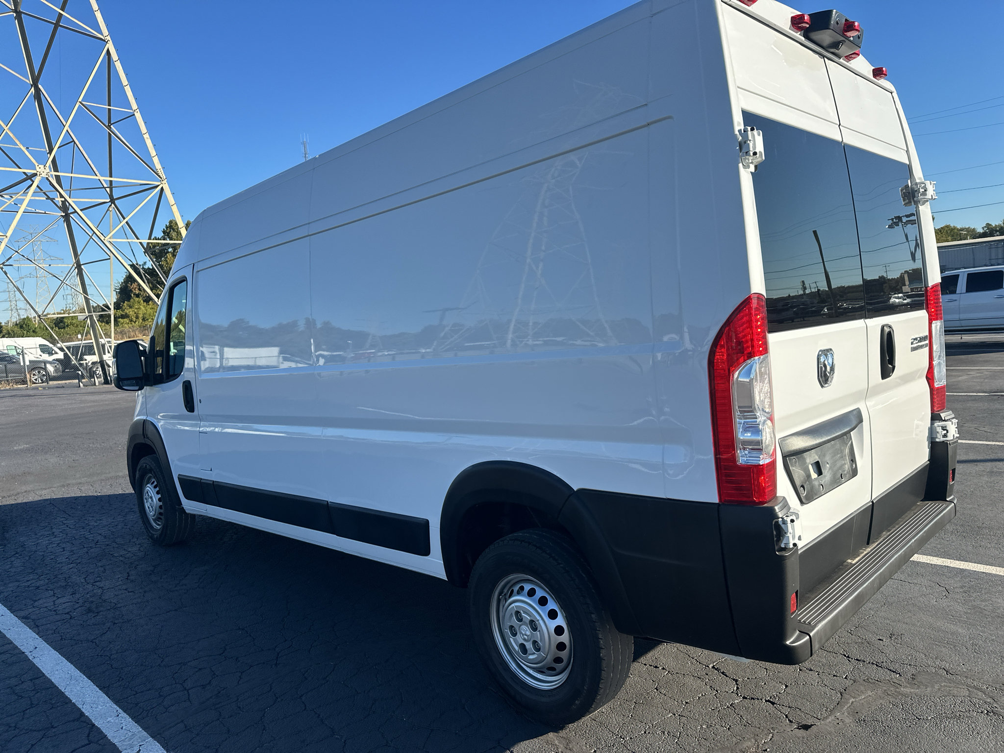 Used 2023 RAM ProMaster 2500 FWD image 7