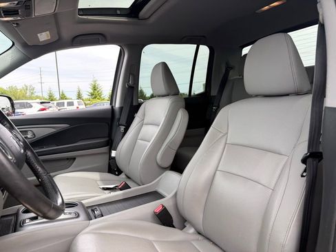 Used 2023 Honda Ridgeline RTL-E image 4