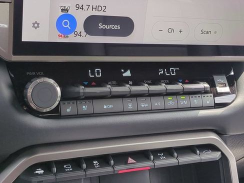 New 2026 Toyota Tundra Platinum AWD/4WD image 20