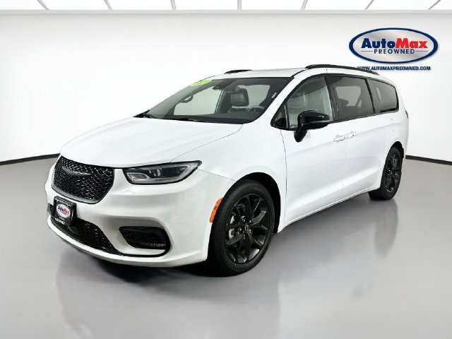 Used 2025 Chrysler Pacifica Limited FWD image 5