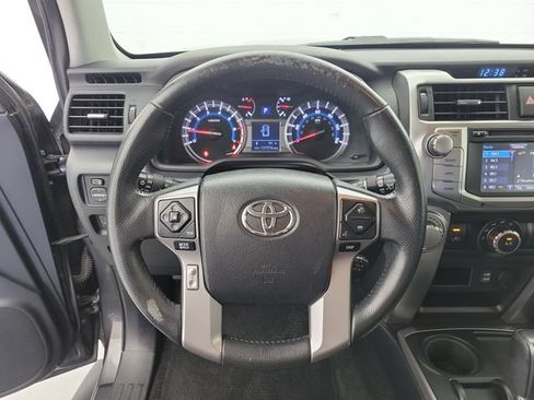 Used 2017 Toyota 4Runner SR5 Premium RWD image 21