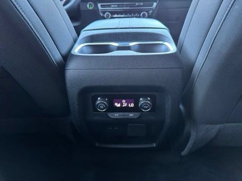 Certified 2024 Chevrolet Traverse LT AWD/4WD image 10