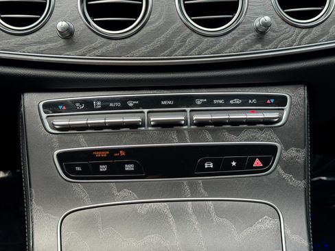 Used 2021 Mercedes-Benz E 350 Sedan w/ Premium Package image 33
