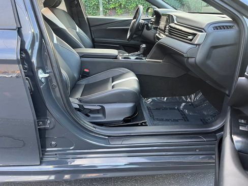 Used 2025 Toyota Camry SE FWD image 29