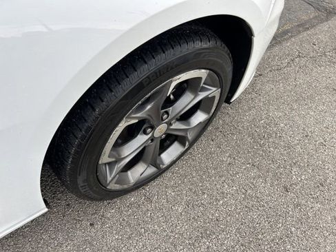 Used 2023 Chevrolet Malibu LT w/ Driver Confidence Package FWD image 19
