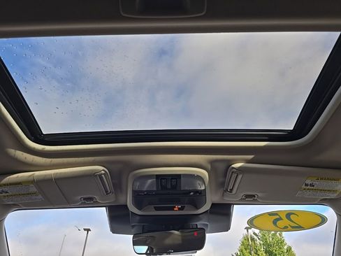 New 2025 Subaru Crosstrek 2.5i Premium image 24