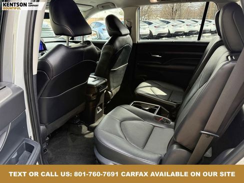 Used 2025 Toyota Grand Highlander AWD image 35