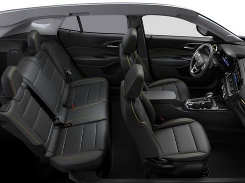New 2026 Chevrolet Trax ACTIV FWD image 32