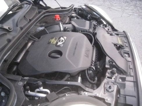 Used 2015 MINI Cooper 2-Door Hardtop FWD image 32