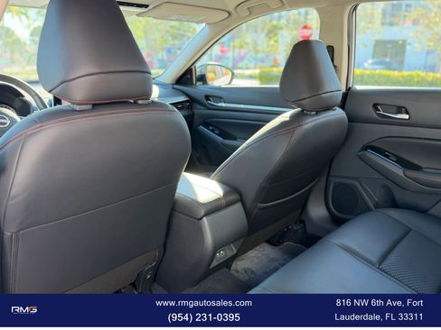 Used 2025 Nissan Altima 2.5 SR FWD image 13