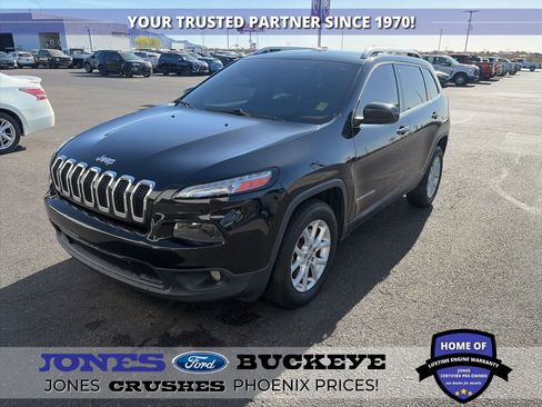 Used 2015 Jeep Cherokee Latitude w/ Cold Weather Group AWD/4WD image 1