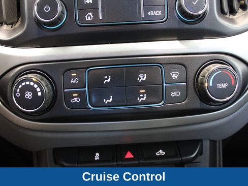 Used 2020 Chevrolet Colorado LT RWD image 9