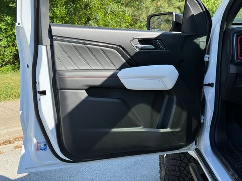 New 2026 GMC Canyon AT4X AWD/4WD image 19
