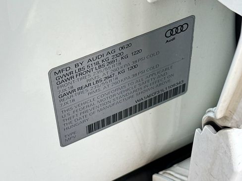 Used 2020 Audi Q3 2.0T Premium w/ Convenience Package AWD/4WD image 33