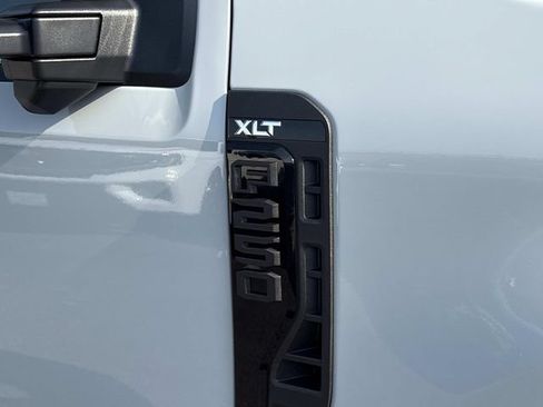 New 2026 Ford F250 XLT w/ XLT Premium Package AWD/4WD image 10