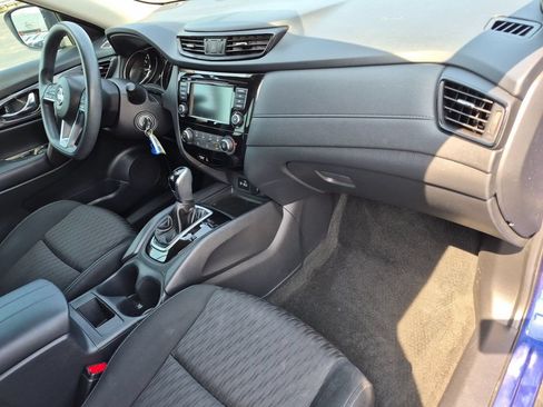 Used 2018 Nissan Rogue S FWD image 26