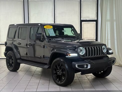 Used 2025 Jeep Wrangler Sahara image 1