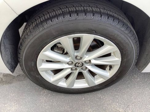 Used 2023 Toyota Corolla SE FWD image 28