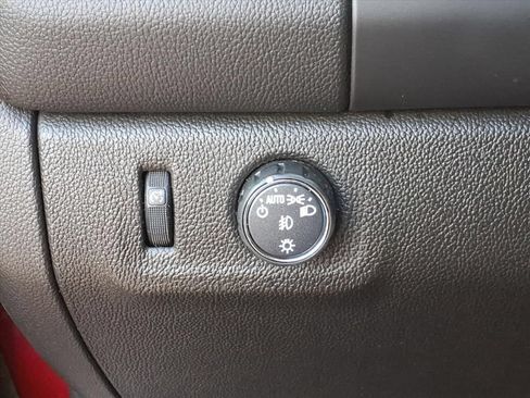 Used 2021 Chevrolet Colorado LT w/ LT Convenience Package RWD image 11