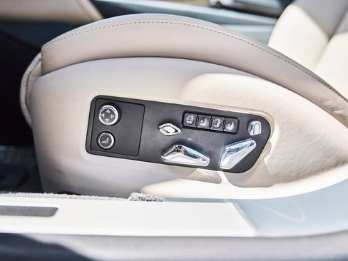 Used 2022 Bentley Flying Spur W12 AWD/4WD image 37