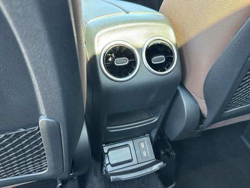 Certified 2025 Mercedes-Benz GLA 250 4MATIC image 26