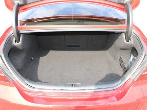Used 2022 Genesis G70 2.0T RWD image 18