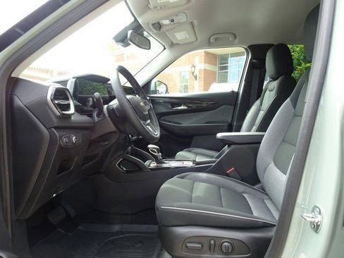 New 2026 Chevrolet TrailBlazer LT w/ Convenience Package FWD image 5