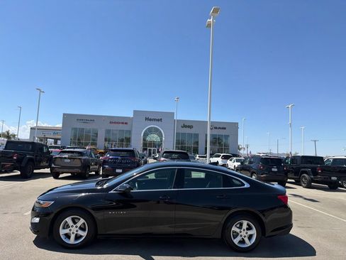 Used 2023 Chevrolet Malibu LT FWD image 5