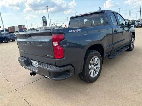 Used 2020 Chevrolet Silverado 1500 Custom w/ Custom Value Package AWD/4WD image 5