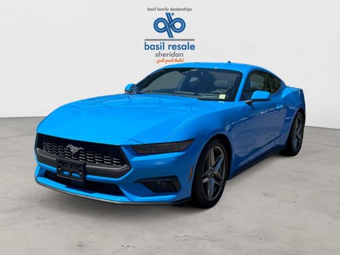 Used 2026 Ford Mustang Coupe RWD image 2