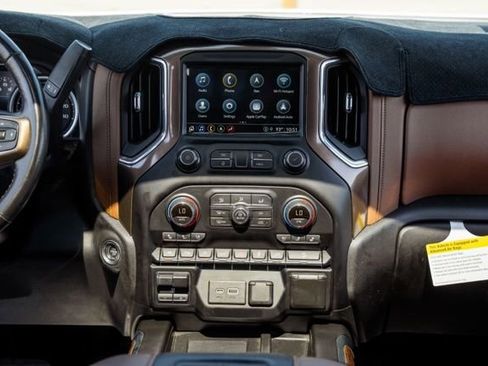 Used 2021 Chevrolet Silverado 1500 High Country w/ Safety Package II AWD/4WD image 8