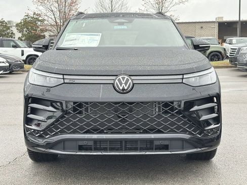 New 2026 Volkswagen Tiguan SE R-Line FWD image 8