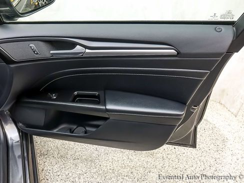 Certified 2019 Ford Fusion Titanium FWD image 26