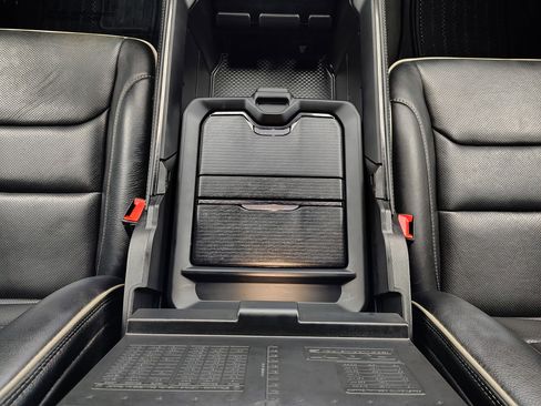 Used 2022 RAM 1500 Limited w/ Body Color Bumper Group image 44