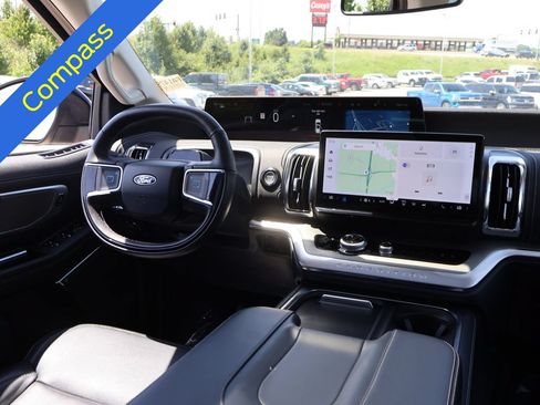 Certified 2025 Ford Expedition Max Platinum AWD/4WD image 15