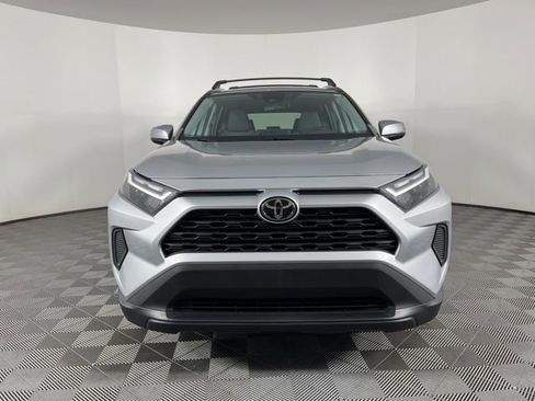 Used 2022 Toyota RAV4 XLE image 4