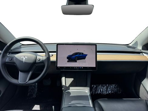 Used 2023 Tesla Model 3 Standard Range RWD image 10