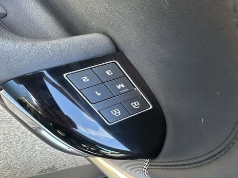 Used 2022 Land Rover Range Rover Sport HSE Silver Edition image 19
