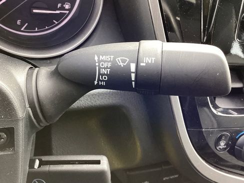 Used 2024 Toyota Camry SE image 22