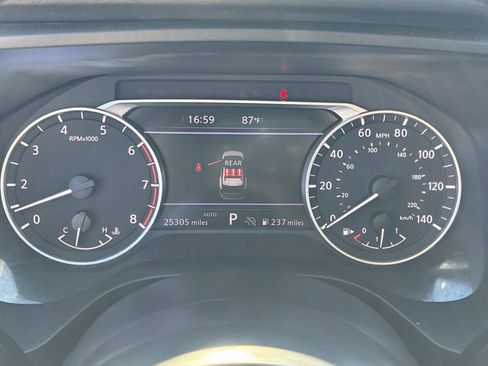 Used 2024 Nissan Rogue SV w/ SV Premium Package AWD/4WD image 27