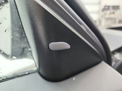 Used 2025 Nissan Altima 2.5 SV image 21