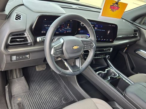 Certified 2026 Chevrolet Traverse LT w/ Driver Confidence Package AWD/4WD image 10