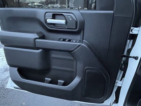 Certified 2024 Chevrolet Silverado 2500 Custom w/ Custom Convenience Package image 9