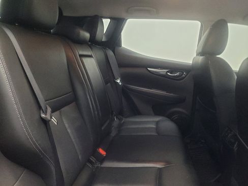 Used 2018 Nissan Rogue Sport SL FWD image 19