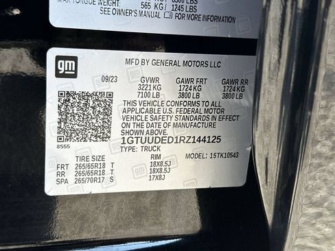 Used 2024 GMC Sierra 1500 SLT AWD/4WD image 41