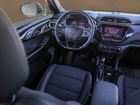 Used 2021 Chevrolet TrailBlazer RS w/ Convenience Package image 27