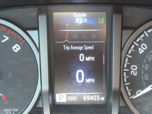 Used 2022 Toyota Tacoma TRD Off-Road w/ Technology Package RWD image 21