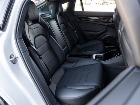Certified 2025 Porsche Panamera 4 AWD/4WD image 41