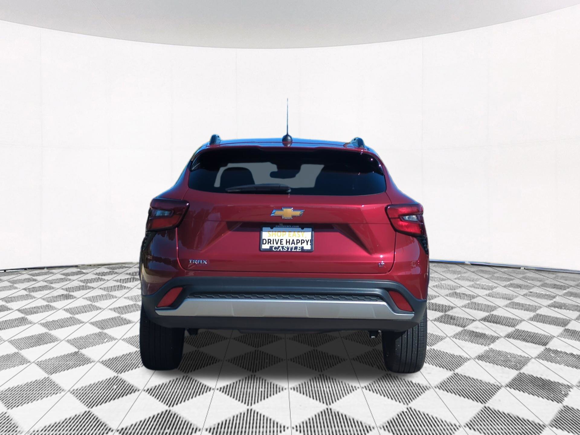 Used 2025 Chevrolet Trax LT FWD image 10